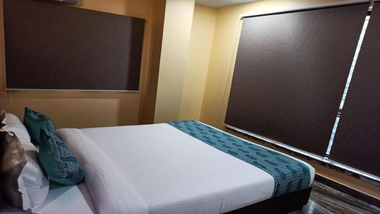 Hotel Aloka Residency 加尔各答 外观 照片