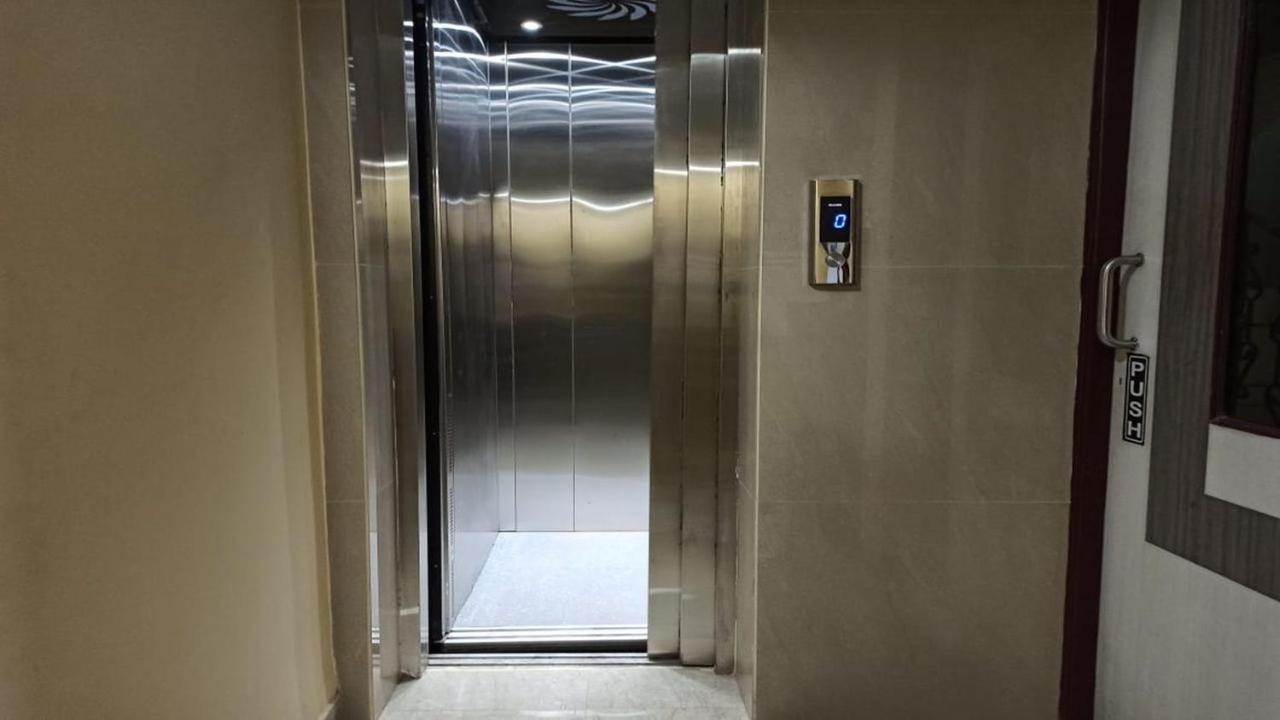 Hotel Aloka Residency 加尔各答 外观 照片