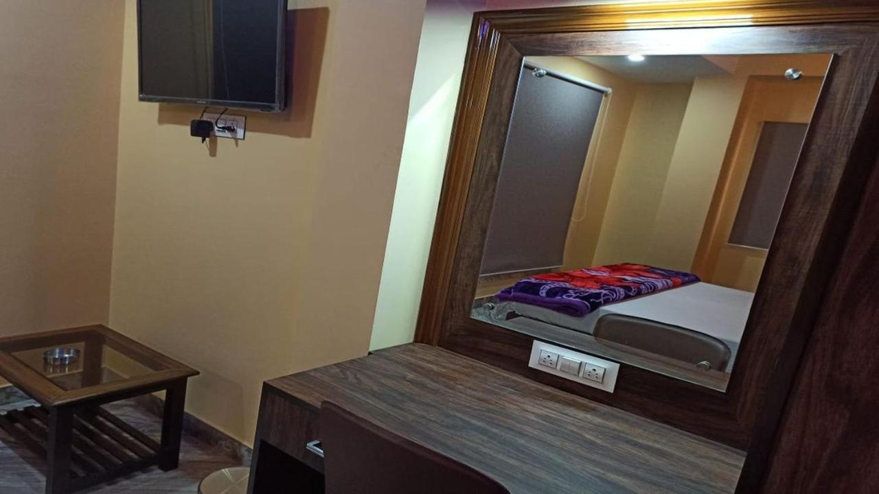 Hotel Aloka Residency 加尔各答 外观 照片