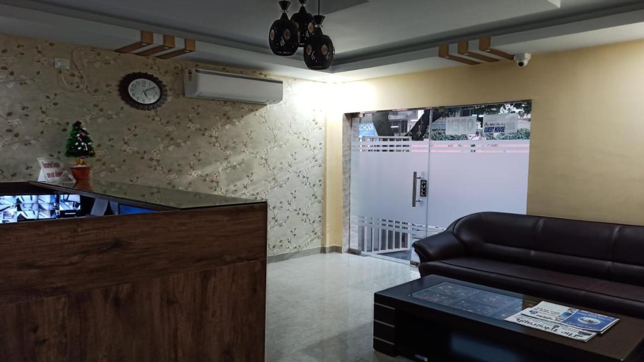 Hotel Aloka Residency 加尔各答 外观 照片