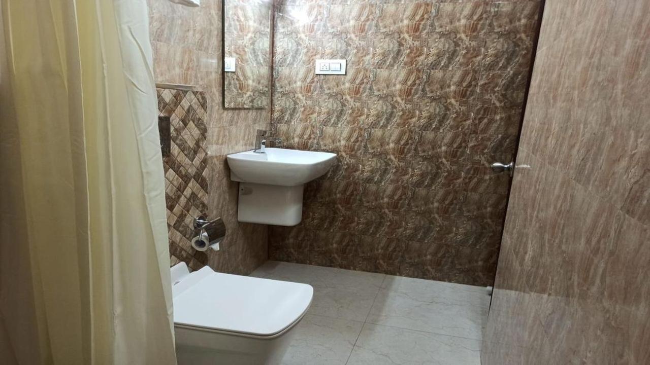 Hotel Aloka Residency 加尔各答 外观 照片